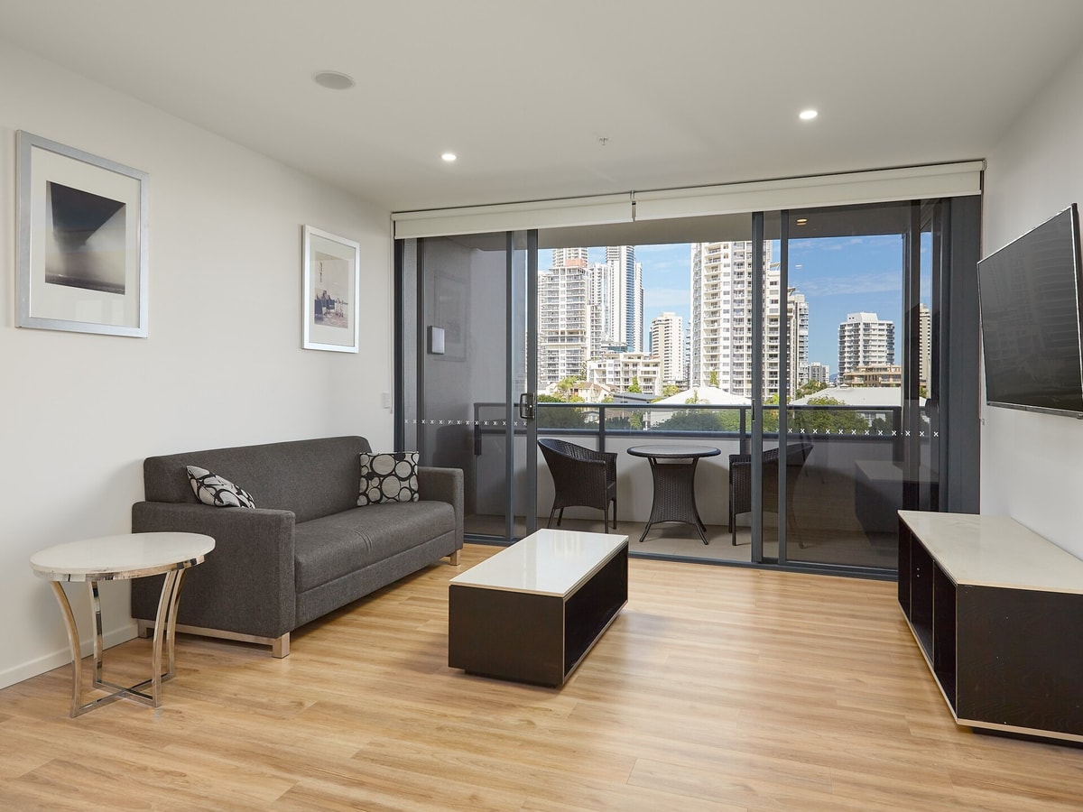 Elegant and Spacious 1Bedroom Apartment in Surfers 1 Serain Residences