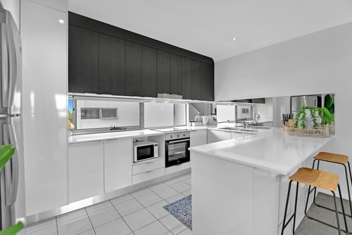 Water View Modern Three-level Townhouse in Carrara 6 Serain Residences