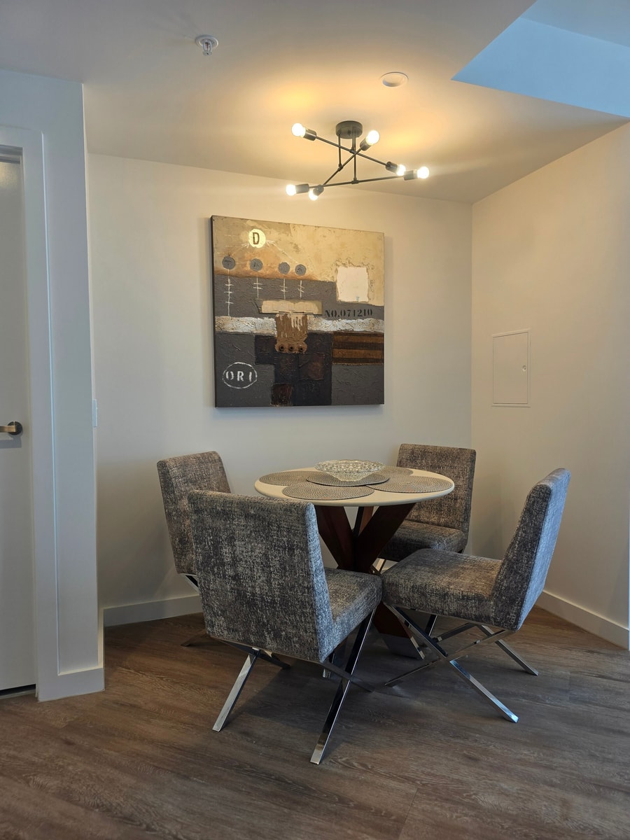 Comfortable 2 BDR Apartment in Central Southport 6 Serain Residences