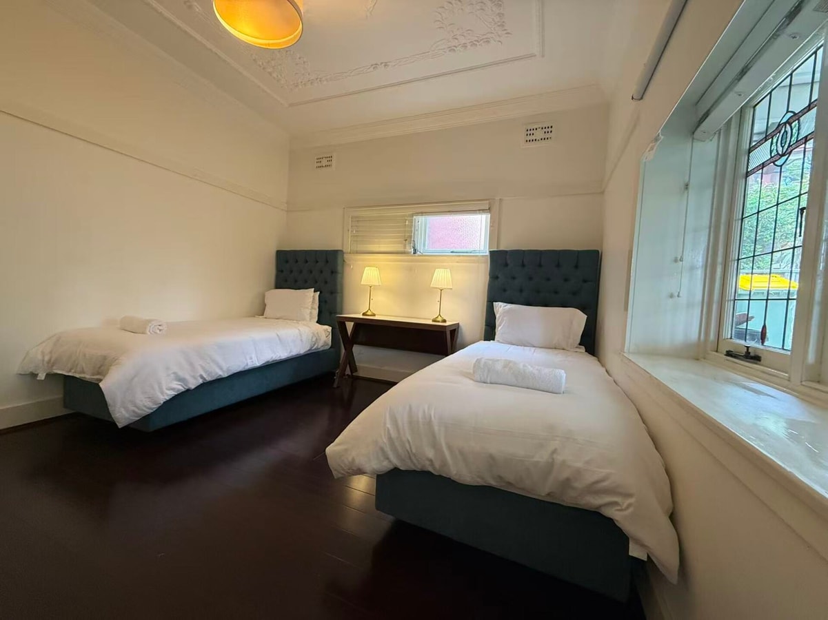 Comfortable 3BR House Unit in Chatswood w/Parking 14 Serain Residences