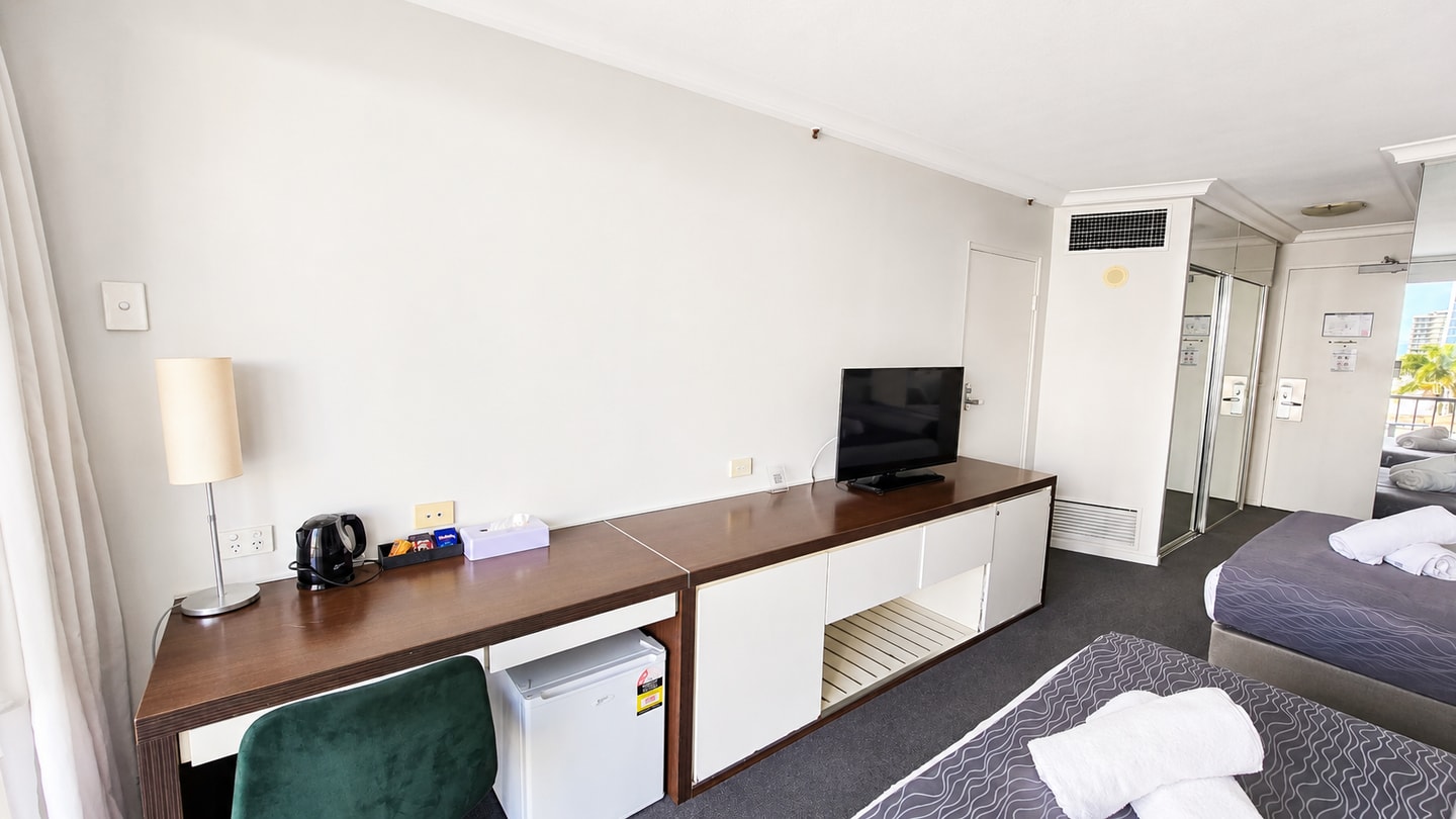 Cozy 2 Beds Hotel Room丨Beachside丨Max 4 guests 5 Serain Residences