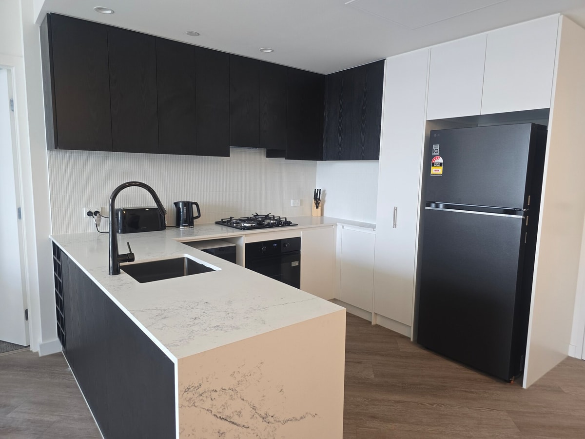 Comfortable 2 BDR Apartment in Central Southport 4 Serain Residences