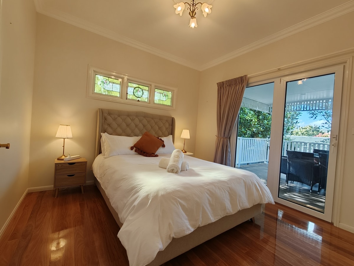 4BR Upper House Close to Blue Mountains Highlights 34 Serain Residences