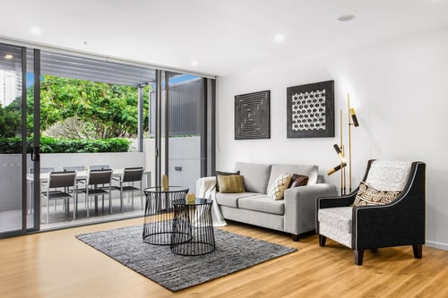 Cozy 3BR Villa | Pool + Walk to Beach | Parking 37 Serain Residences