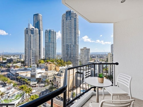 Central Located 2 Double-bed Hotel Room in Surfers 8 Serain Residences