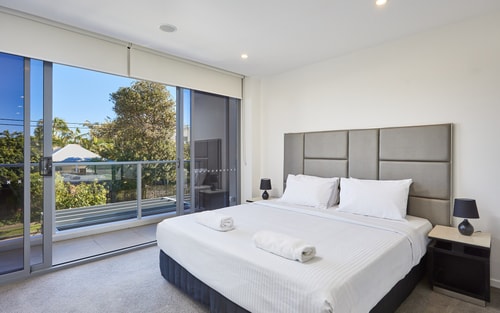 Three Bedroom Comfortable Villa Surfers Paradise 1 Serain Residences