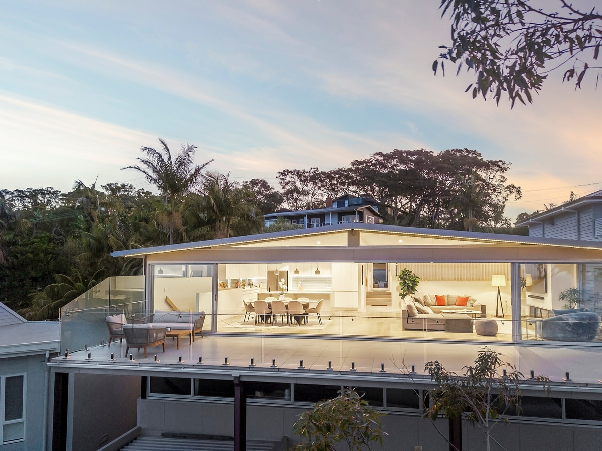 Costal Three-Storey Home with Panoramic Sea Views 36 Serain Residences