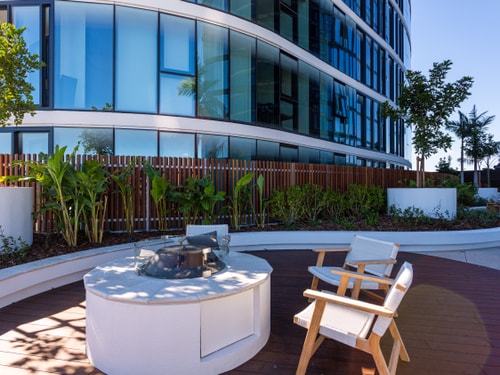 High-Rise 1BR in Heart of FV | 2 minutes to Train 14 Serain Residences