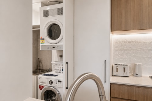 Riverside Modern 2BR East Brisbane w/Parking 13 Serain Residences