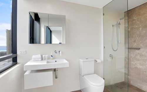 Modern 2BR Apartment on level 13 | Walk to Beach 6 Serain Residences