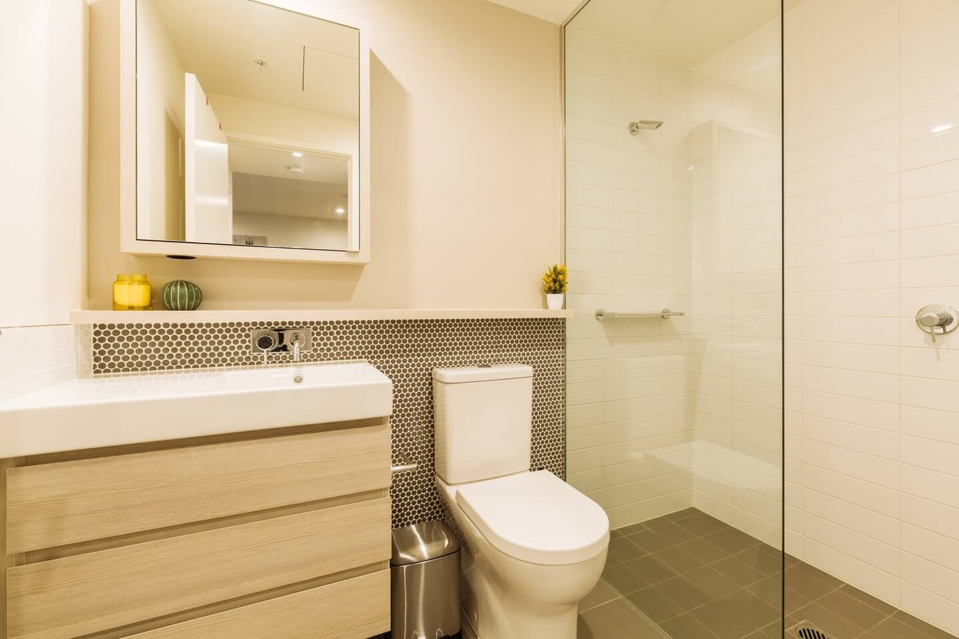 Modern Style River View 2Bedroom  Apt + Parking 11 Serain Residences