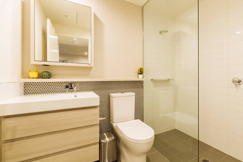 Modern Style River View 2Bedroom  Apt + Parking 11 Serain Residences