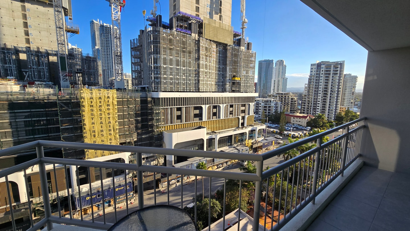 Sea View 1Bedroom Central Crown Building w/Parking 19 Serain Residences