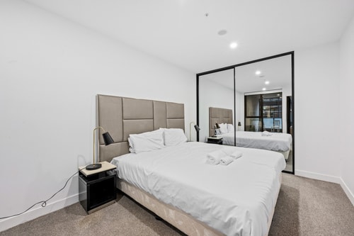 Woden Comfortable 1-Bedroom Apartment with Parking 2 Serain Residences
