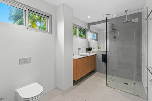 Costal Three-Storey Home with Panoramic Sea Views 18 Serain Residences