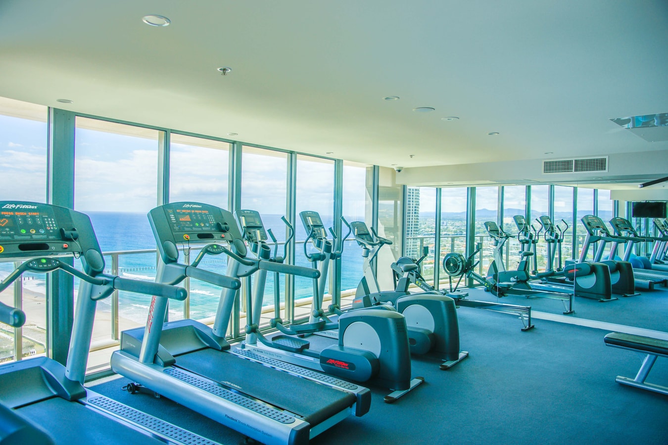 Lvl19 Stunning Ocean View 1BR  | 50m to Beach 20 Serain Residences