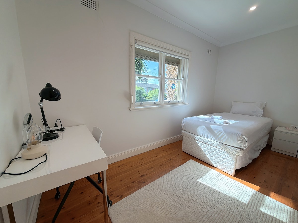 Burwood 4BR Family Home | Fast WiFi & Free Parking 23 Serain Residences