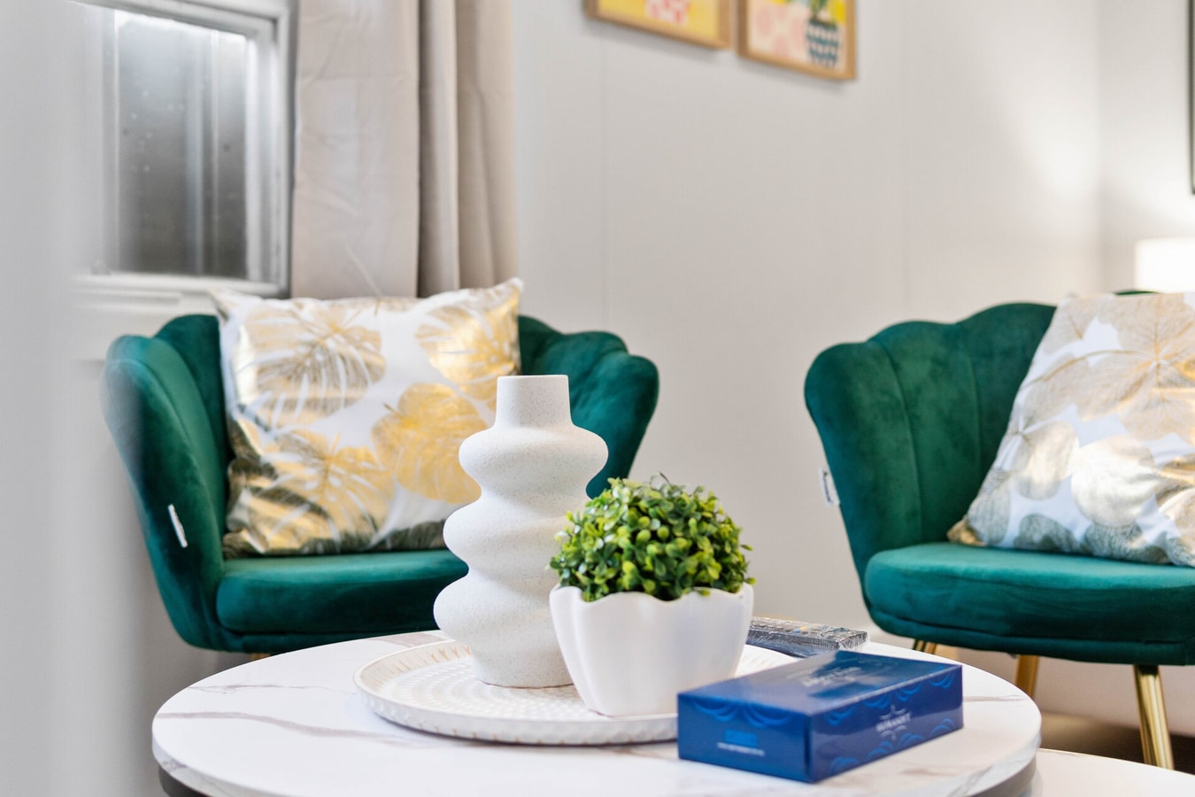 Stylish 2BR Retreat | Walk to Shops & 12min to CBD 6 Serain Residences