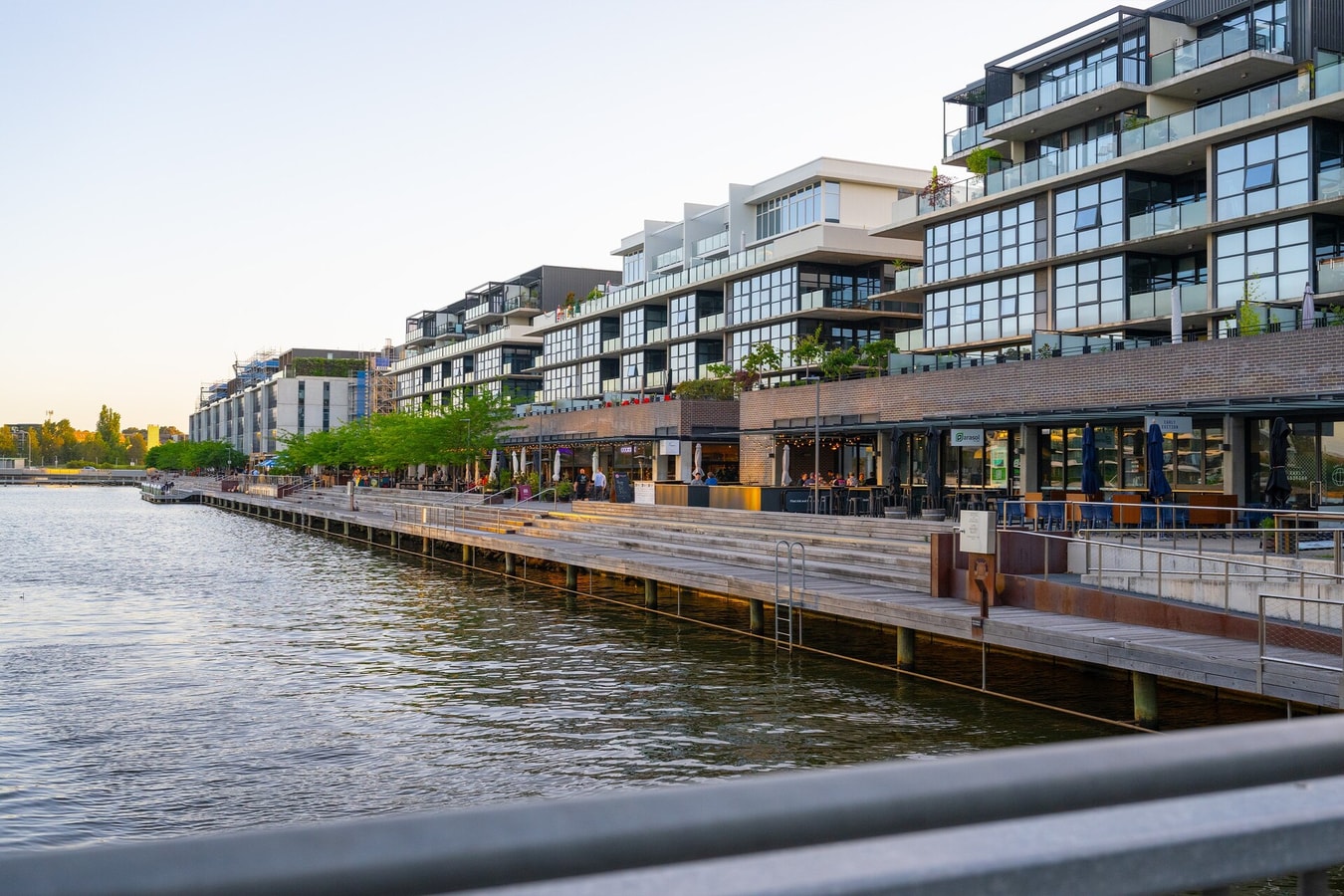 Lakefront Modern 2 BDR Apt with 2 Parking Kingston 11 Serain Residences
