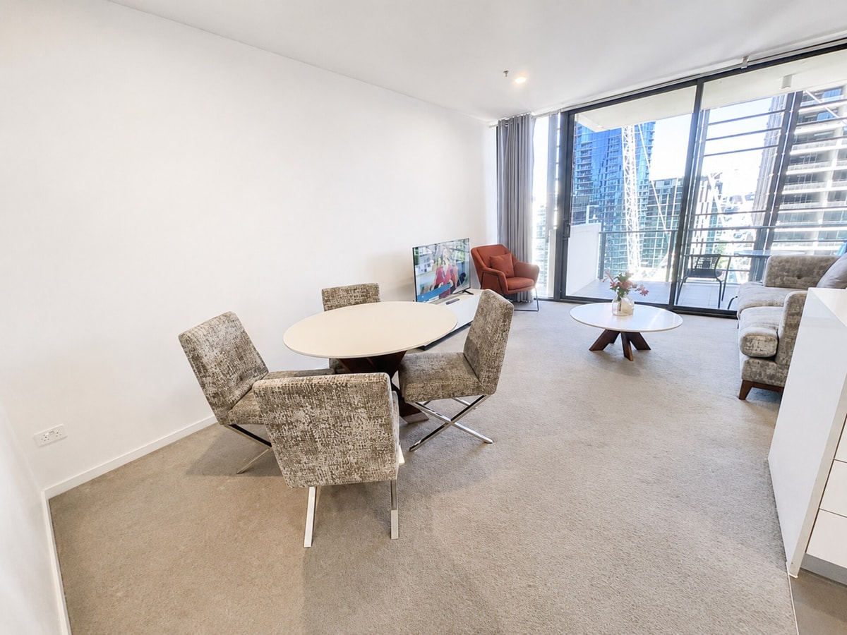 Comfortable 2BR w/ Pool, Gym & BBQ | Free Parking 2 Serain Residences