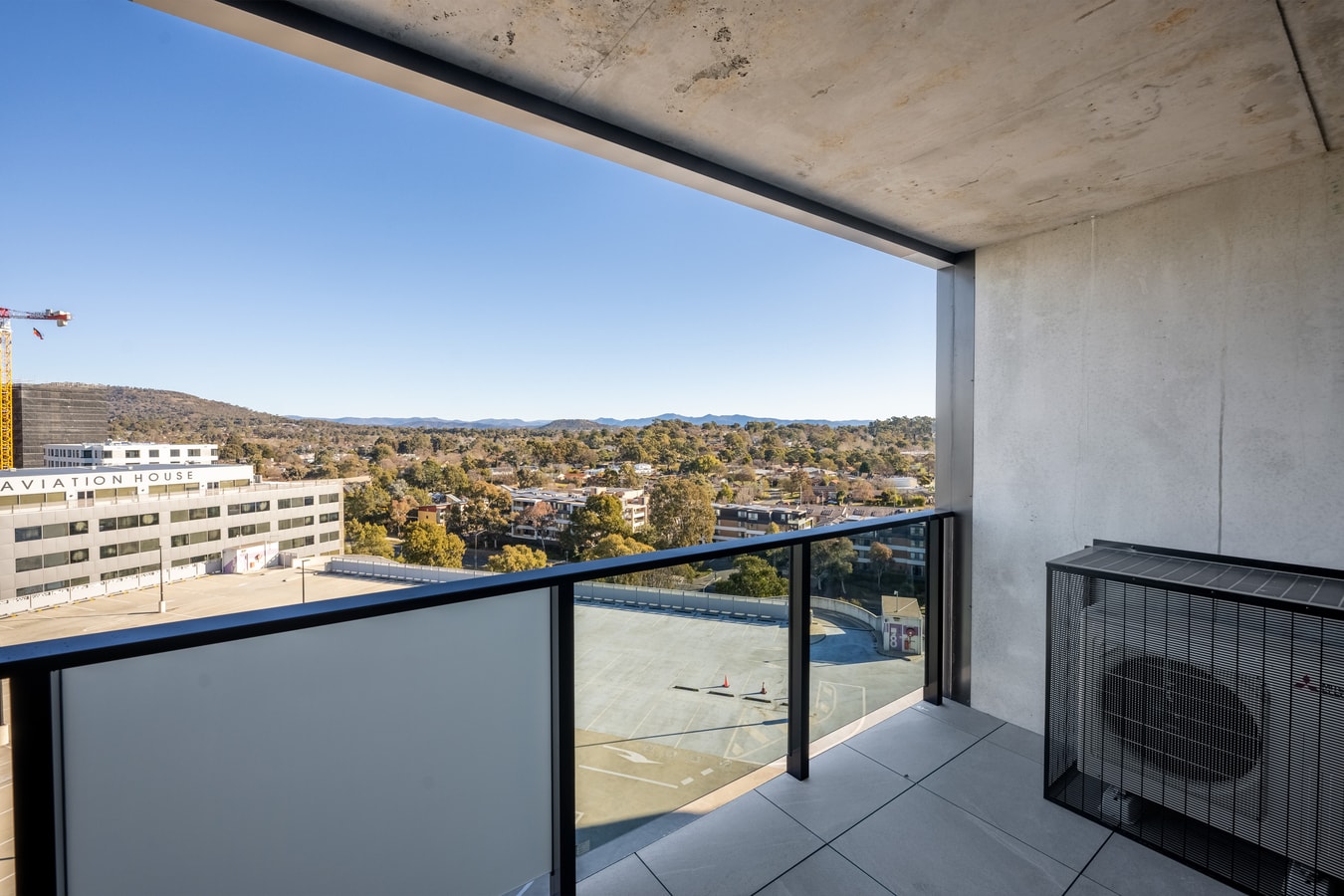 Modern Style Comfortable 1Bedroom Apt with Parking 10 Serain Residences