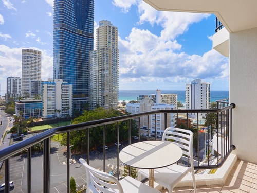 King and Double-bed Comfy Suite on View Ave 2 Serain Residences