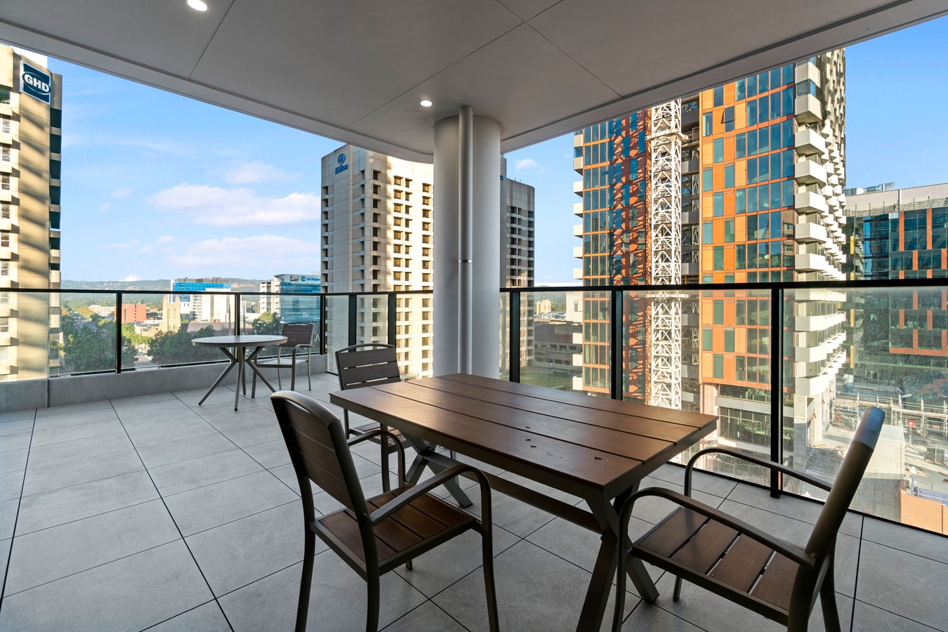 Luxe 1+1 Apt | Huge Balcony+BBQ  | Adelaide CBD 16 Serain Residences