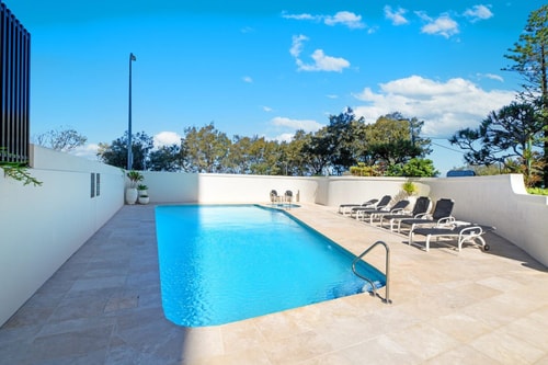 Beachside 1 Bedroom OceanView Apartment Broadbeach 8 Serain Residences