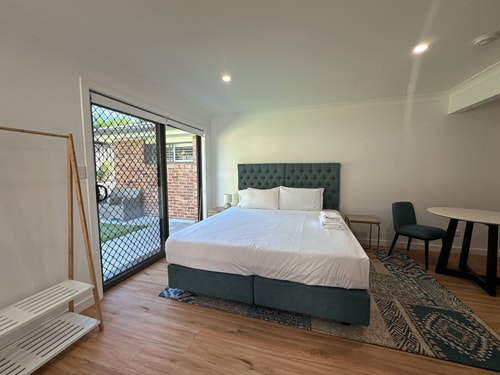 Spacious Homelike King Studio Retreat in Roseville 2 Serain Residences