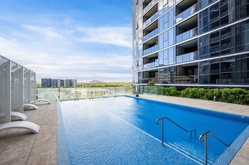 Modern Chic 1-Bedroom Apartment with Parking 15 Serain Residences
