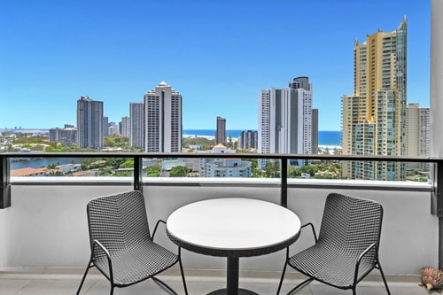 Comfortable 2 bedroom Apartment in Central Surfers 0 Serain Residences