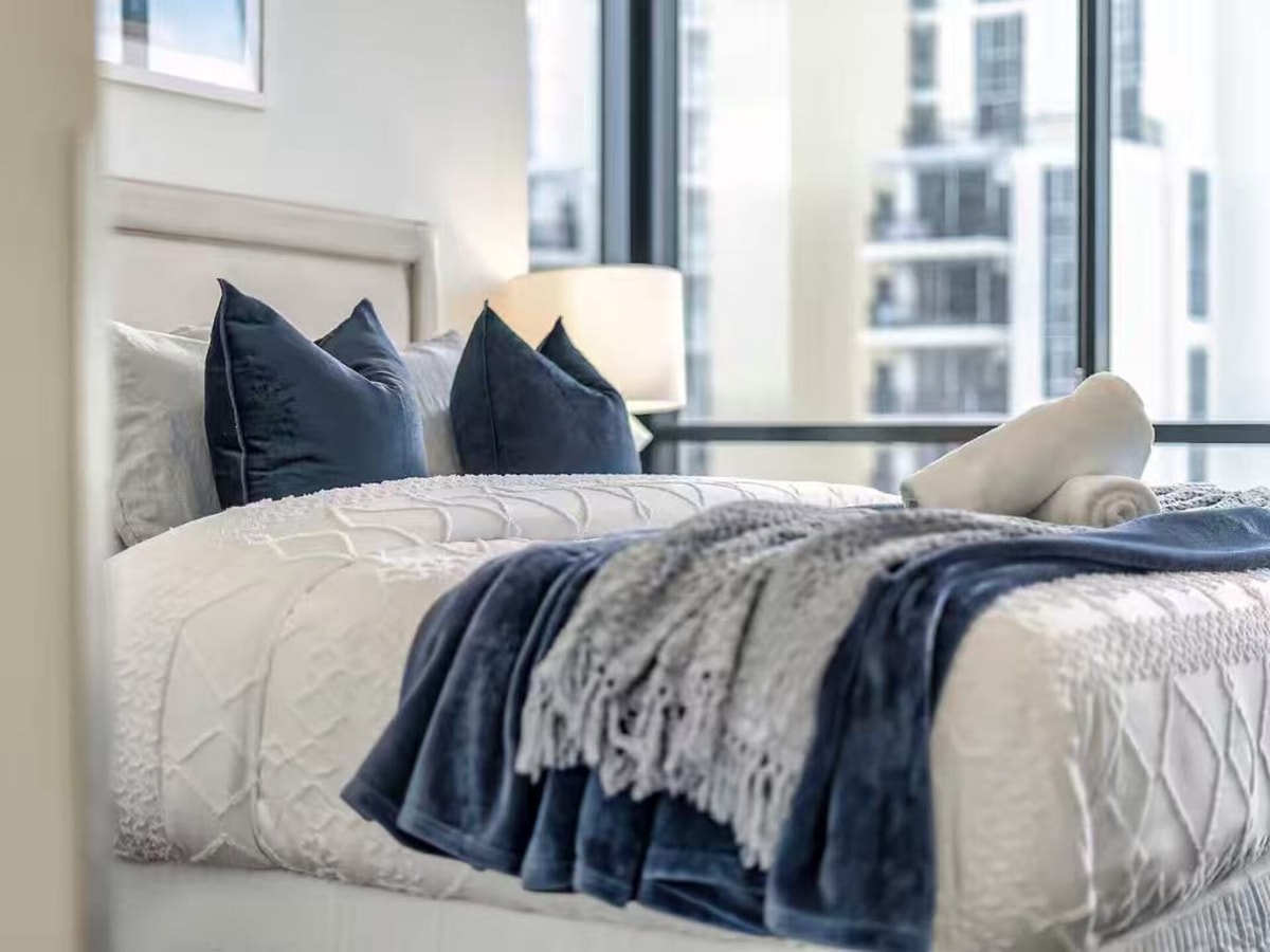 Modern 2BR Oasis with Pools, Gym & Secure Parking 15 Serain Residences