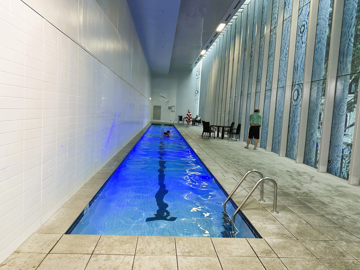 Modern CBD 2 Bedroom Apartment with Free Parking 13 Serain Residences