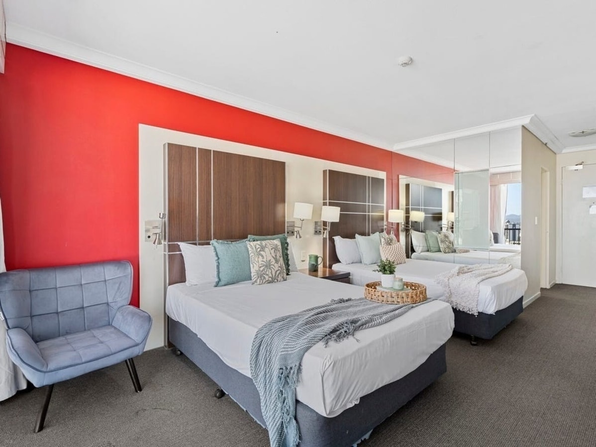 Central Located 2 Double-bed Hotel Room in Surfers 2 Serain Residences