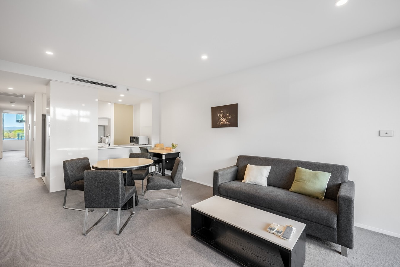 Lakefront Modern 2 BDR Apt with 2 Parking Kingston 2 Serain Residences