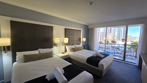 Centre Location 2 Double-bed Hotel Room in Surfers 0 Serain Residences