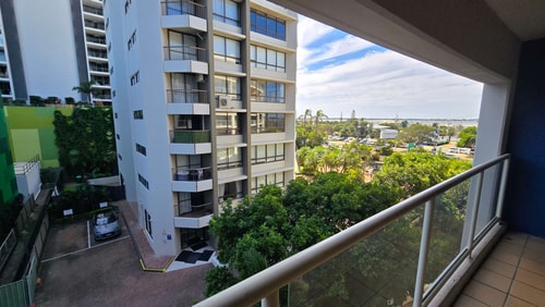 Comfy 1BR + Free Parking |  Stroll to Parklands 3 Serain Residences
