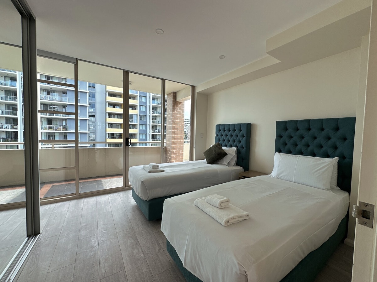 Spacious City View 3BR Loft Apartment | Parking*2 7 Serain Residences