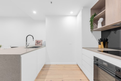 Cozy 2Bedroom Apt in Centre Canberra w/Parking 3 Serain Residences