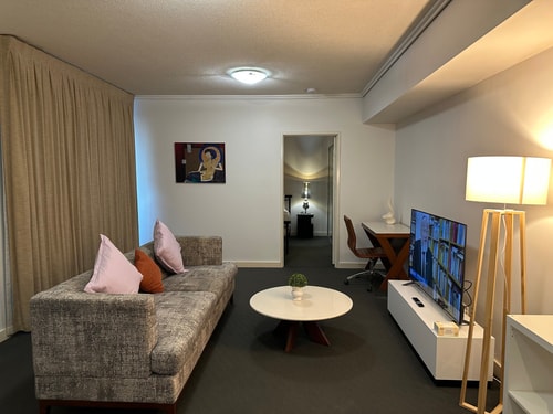 Modern CBD 2 Bedroom Apartment with Free Parking 9 Serain Residences