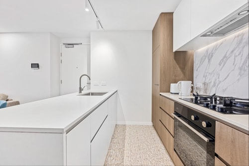Modem One Bedroom Apartment on Northbourne Avenue 10 Serain Residences