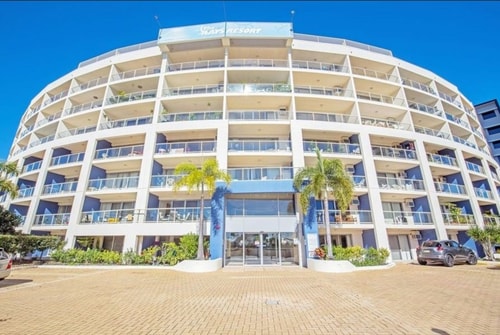 Comfy 1BR + Free Parking |  Stroll to Parklands 6 Serain Residences