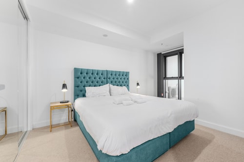 Stylish 1BDR Sunlit Apartment w Rooftop Pool & Gym 2 Serain Residences