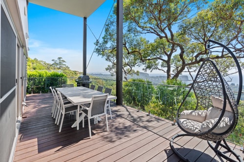 Costal Three-Storey Home with Panoramic Sea Views 29 Serain Residences