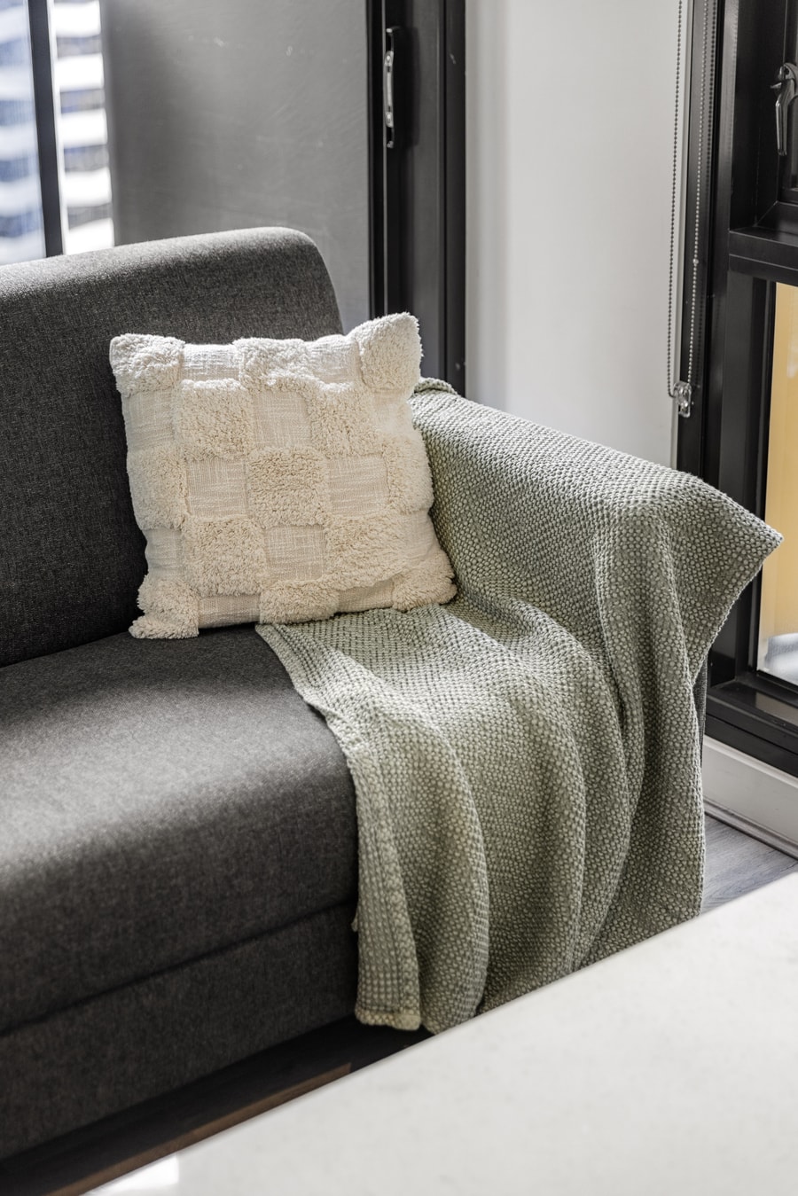 City View 2 bedroom Apt in the Heart of Melbourne 6 Serain Residences