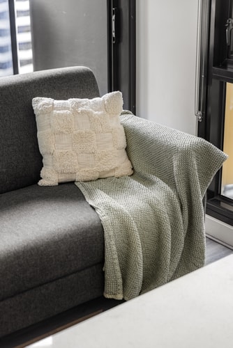 City View 2 bedroom Apt in the Heart of Melbourne 6 Serain Residences