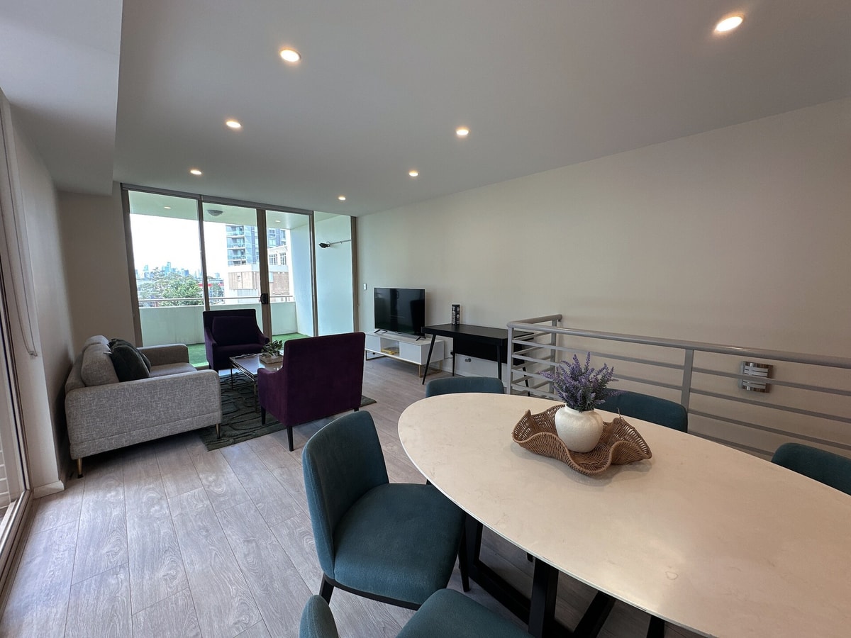 Spacious City View 3BR Loft Apartment | Parking*2 3 Serain Residences