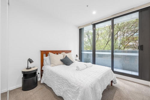 Cozy 2Bedroom Apt in Centre Canberra w/Parking 1 Serain Residences