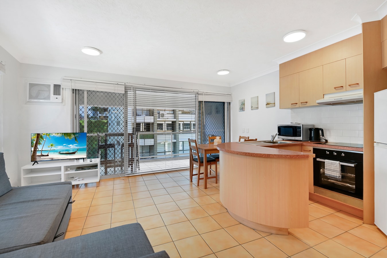 Comfy 1BR + Free Parking |  Stroll to Parklands 3 Serain Residences