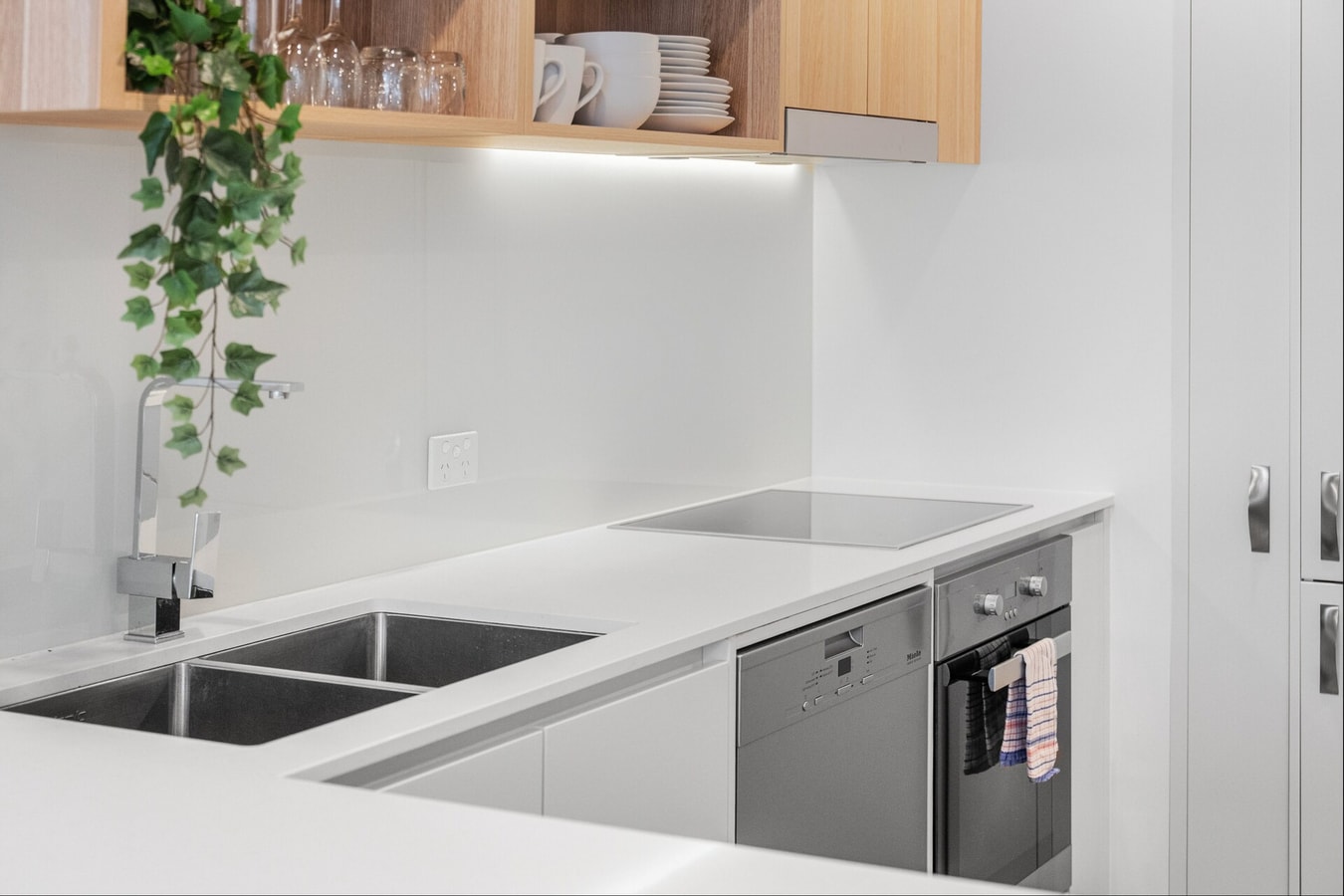 Light Filled 2BDR Loft in Kingston with Parking 7 Serain Residences